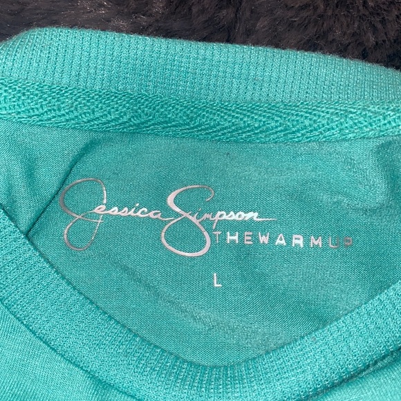 🔴Women’s Crop Top - Picture 2 of 2